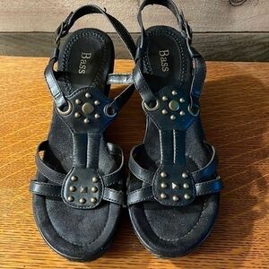Bass Wedge black sandals